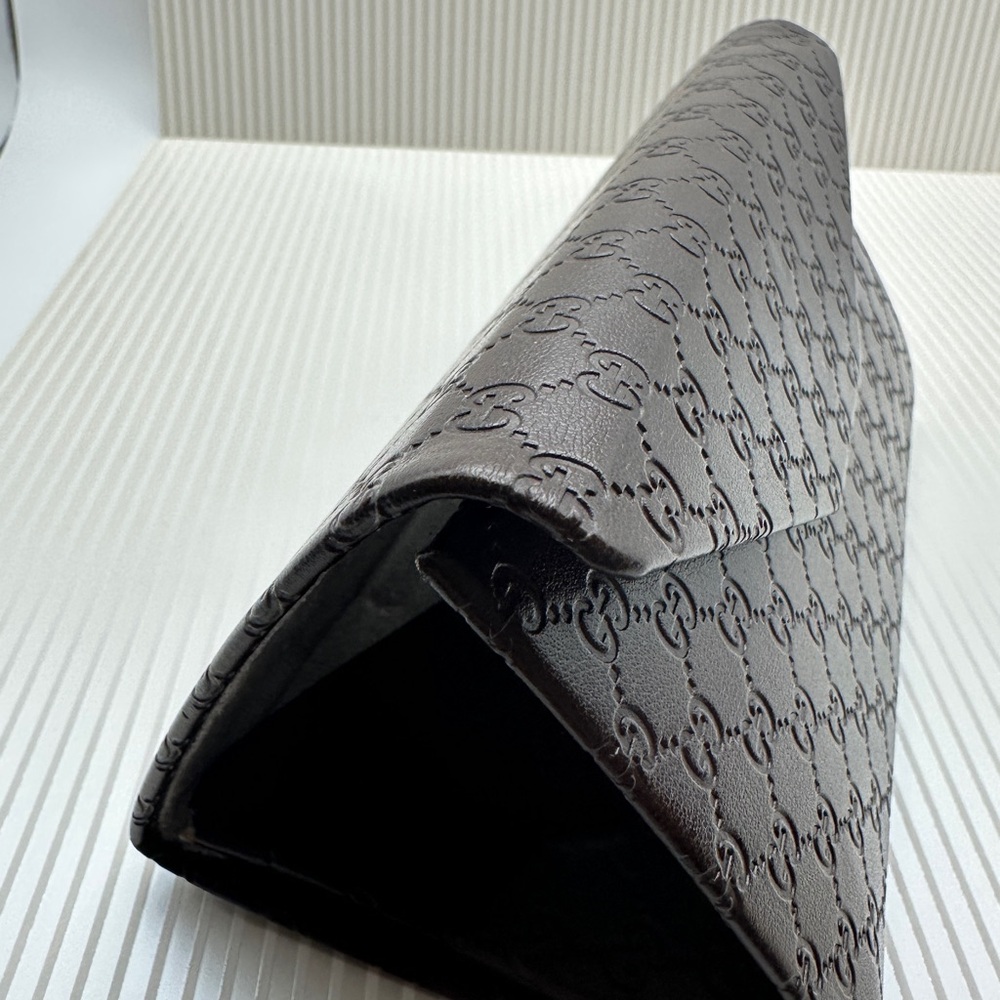 LARGE Gucci Brown Embossed Case for Glasses. - Picture 7 of 10